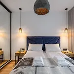 W Centrum Gorski Krysztal, Odkryj-zakopane *