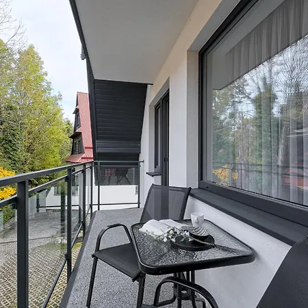 W Centrum Gorski Krysztal, Odkryj-zakopane アパート ザコパネ